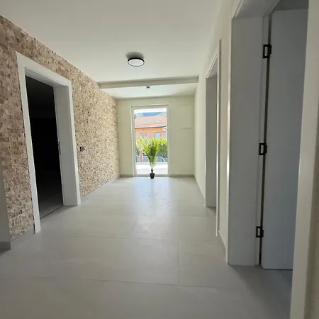 Handzic Villa *